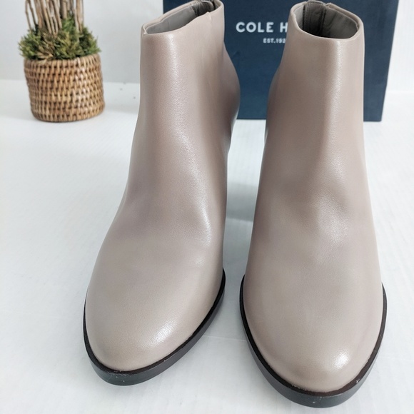 *NWB* Cole Haan Dey Driftwood Leather Bootie - Picture 4 of 6